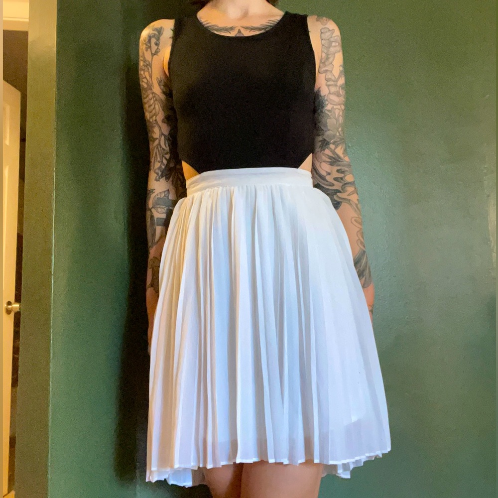Jack dress white skirt with black top cutouts size small